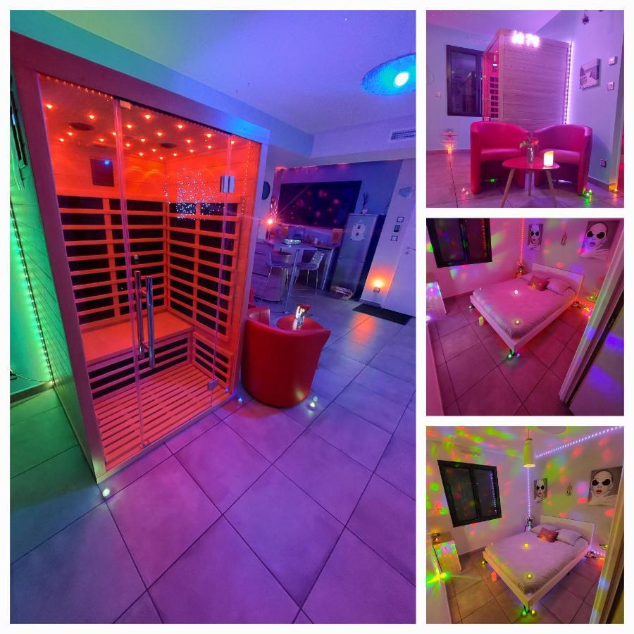 Un Séjour Romantique en couple avec Jacuzzi privé Chromothérapie Jardin Maison privée Ychoux Exterior foto